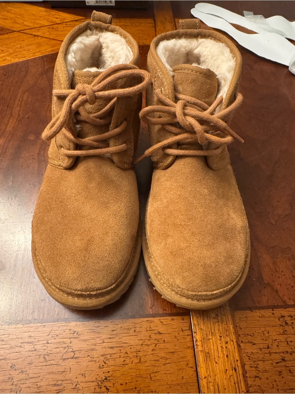 UGG Neumel Chukka Suede Lace-Up Winter Boots in Chestnut - size 4